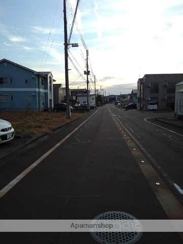 その他　前面道路（その他）まで0m