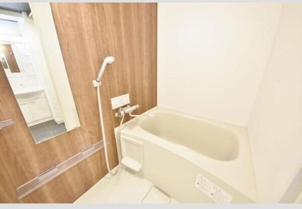 バス・シャワールーム　リラックスできるお風呂場です♪