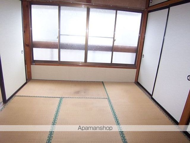 いずみ荘2の居間写真