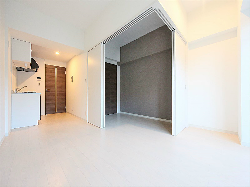 居室・リビング　リビング8帖