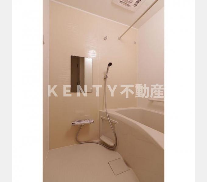 バス・シャワールーム　日々の疲れを癒すお風呂付です