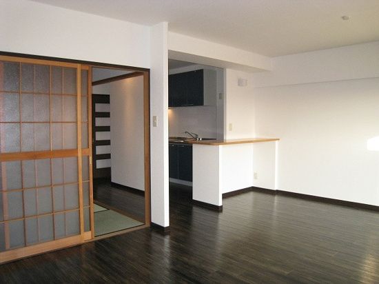 居室・リビング　ゆったり過ごせる居間です