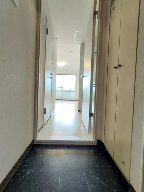 玄関　広々とした玄関です♪