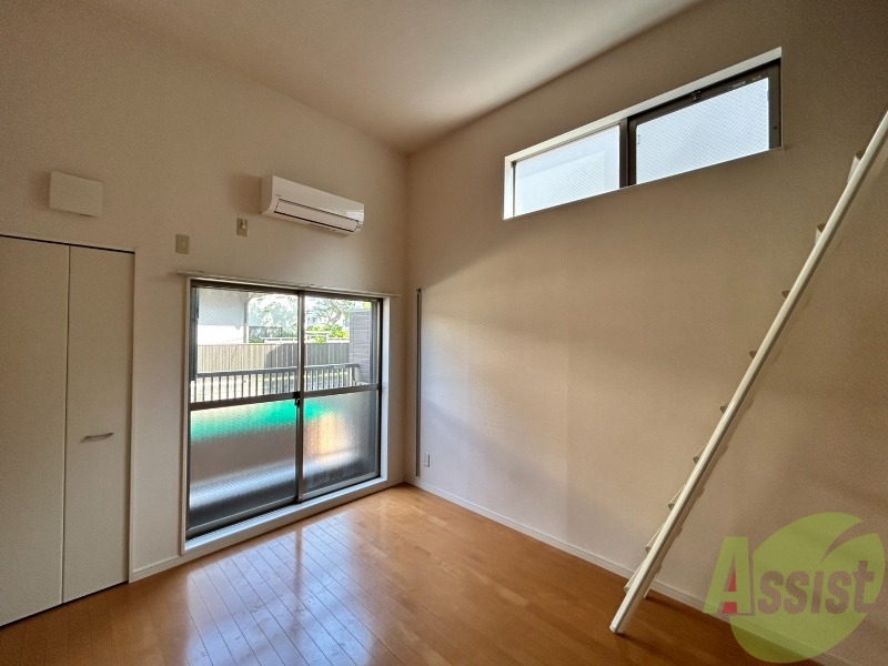 居室・リビング　リビングは６．６帖あるので広々としていて開放感があります。