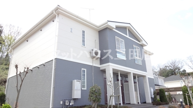 建物外観　駅近のハイツです