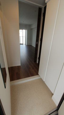 玄関　※参考写真