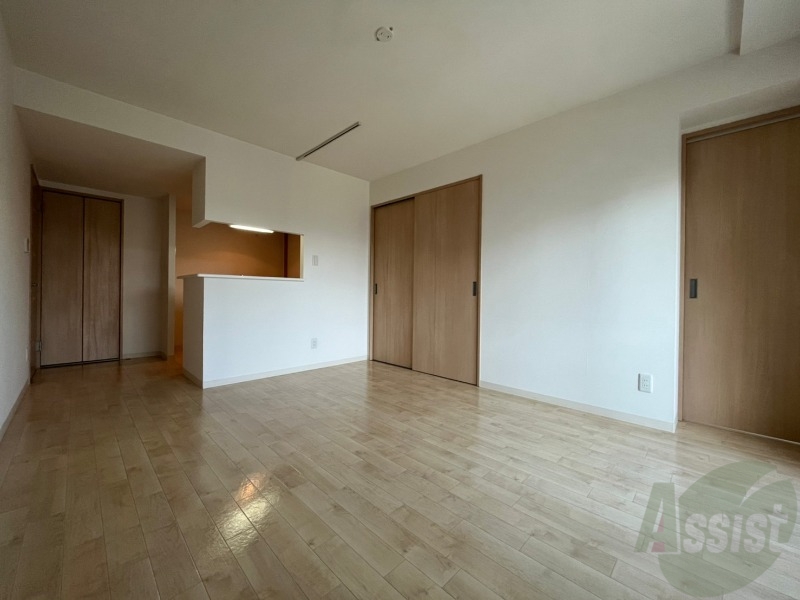 居室・リビング　広くてキレイなお部屋が広がっていて、充実した生活が送れそう。