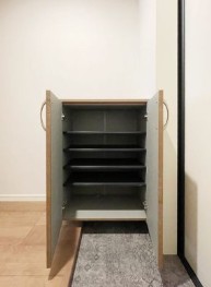 玄関　同施工参考写真となります