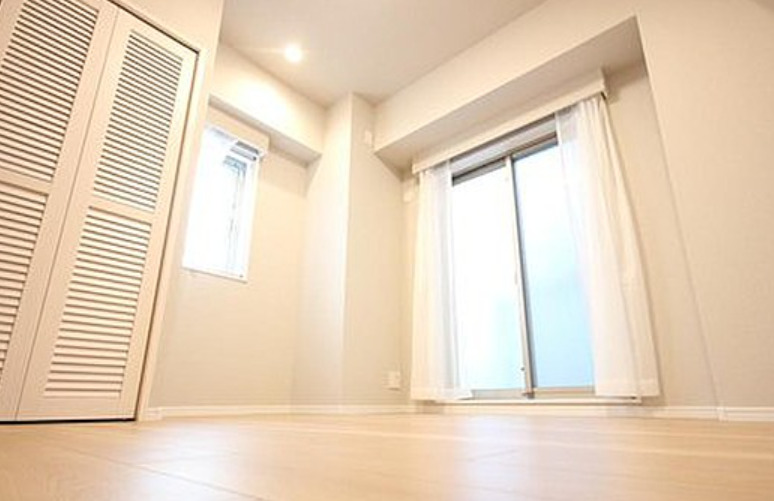 居室・リビング　※別部屋の参考写真です。