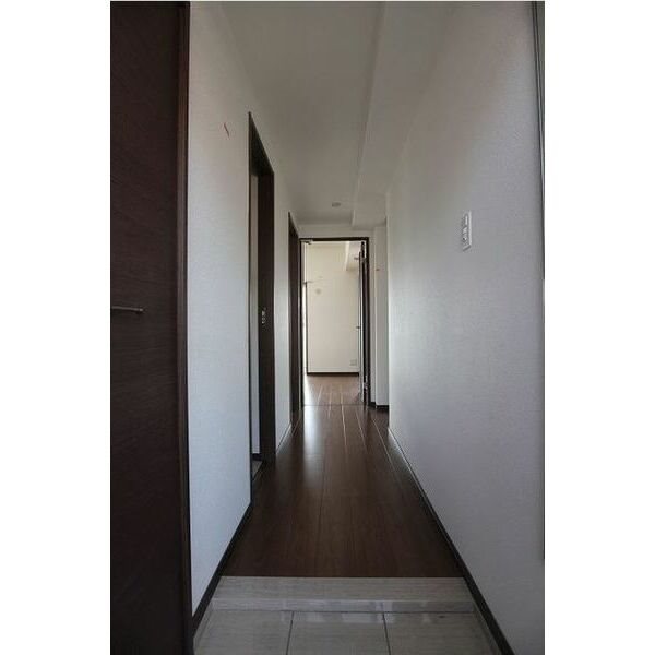 玄関　玄関　※別号室参考写真