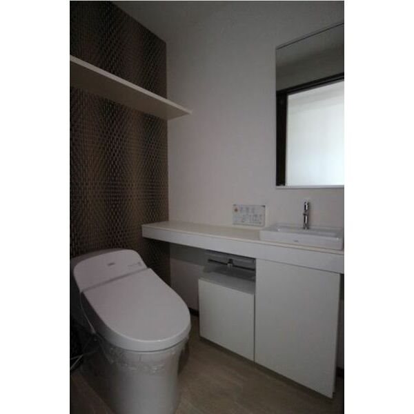 トイレ　トイレ　※別号室参考写真