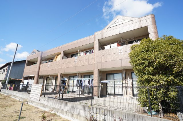 建物外観　外観写真（昼）