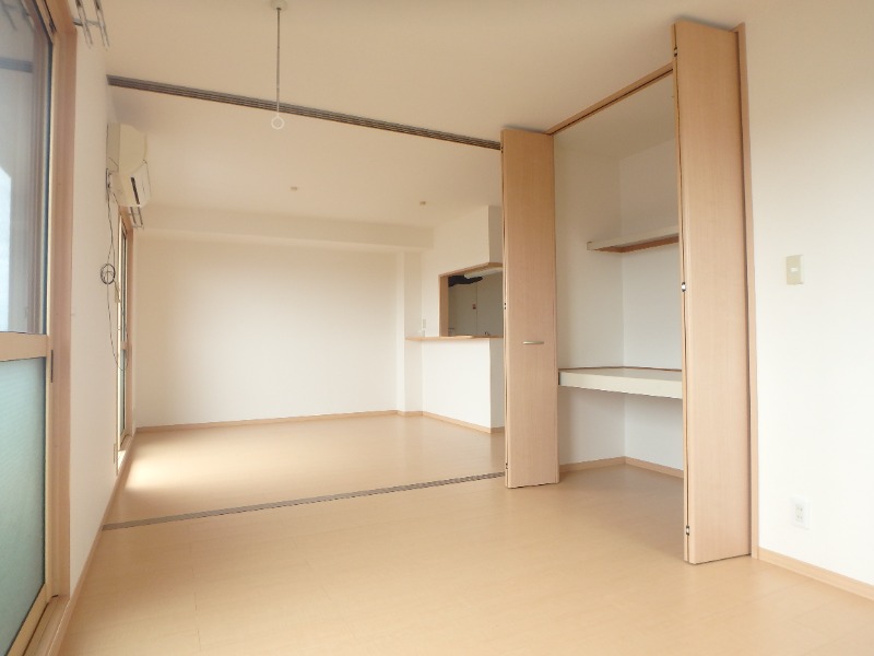 居室・リビング　図面と現状に相違がある場合には現状を優先