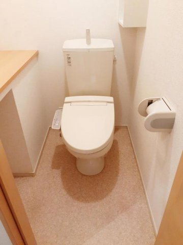 トイレ　落ち着いたトイレです