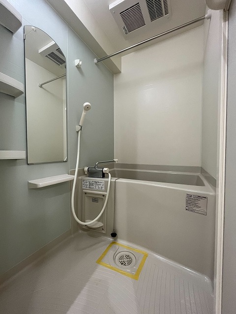 バス・シャワールーム　同物件別号室のものです。