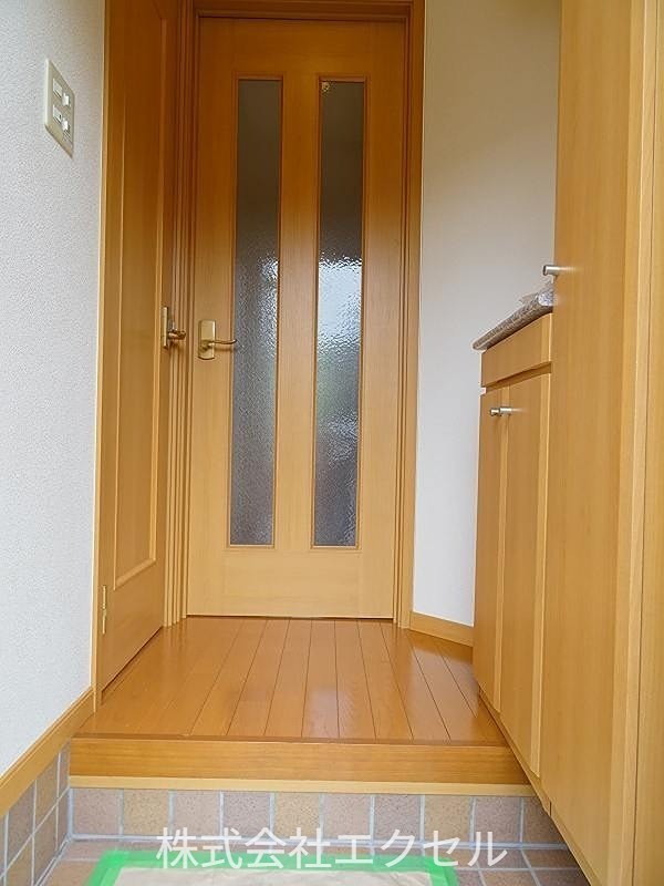 玄関　シューズボックス完備です。