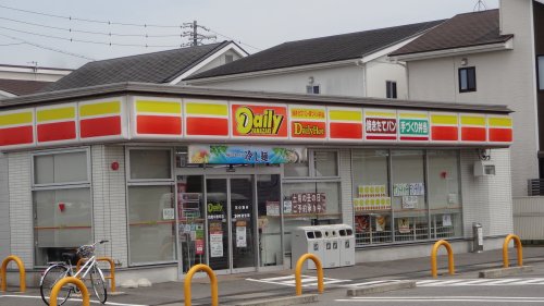 コンビニ　デイリーヤマザキ 岡崎中島町店（コンビニ）まで1370m