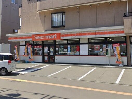 コンビニ　セイコーマート北43条店（コンビニ）まで291m