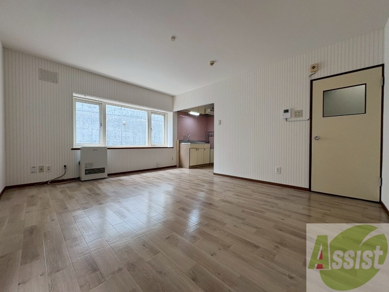 居室・リビング　広くてキレイなお部屋が広がっていて、充実した生活が送れそう。