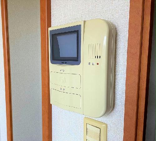 セキュリティ　モニター付きインターホン