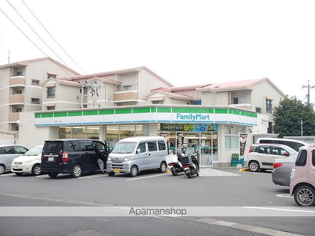 コンビニ　ファミリーマート紫原２丁目店（コンビニ）まで317m