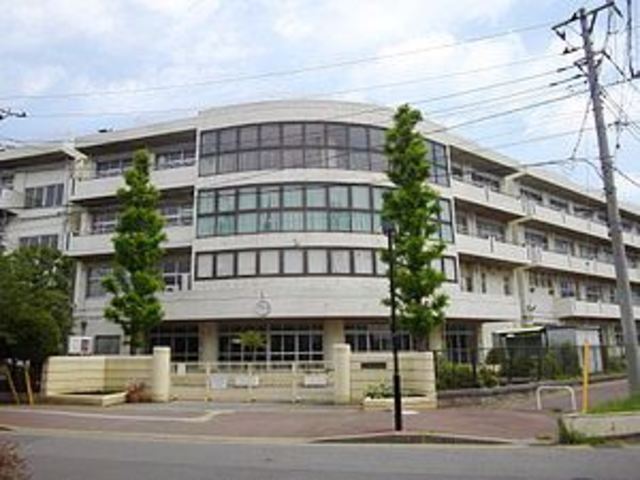 中学校　市川市立妙典中学校（中学校）まで433m