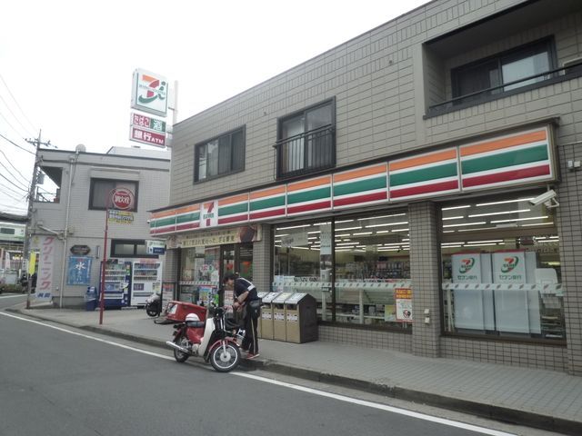 コンビニ　セブンイレブン（コンビニ）まで420m