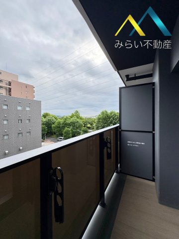 バルコニー　自社撮影写真