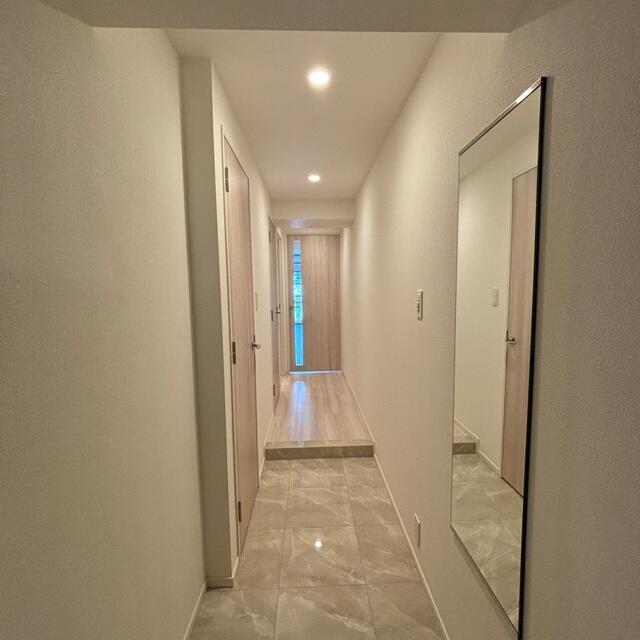 玄関　※写真は同タイプ住戸です。