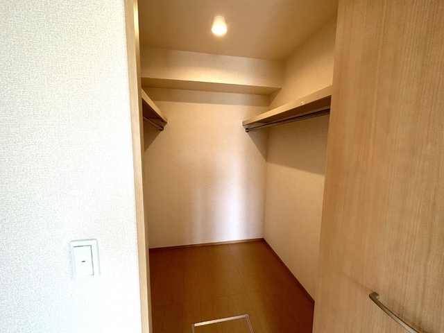 収納　ウォークインクローゼット