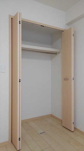 収納　洋室クローゼット収納
