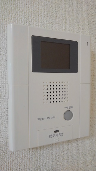 セキュリティ　TVモニター付インターホンで来客時も安心