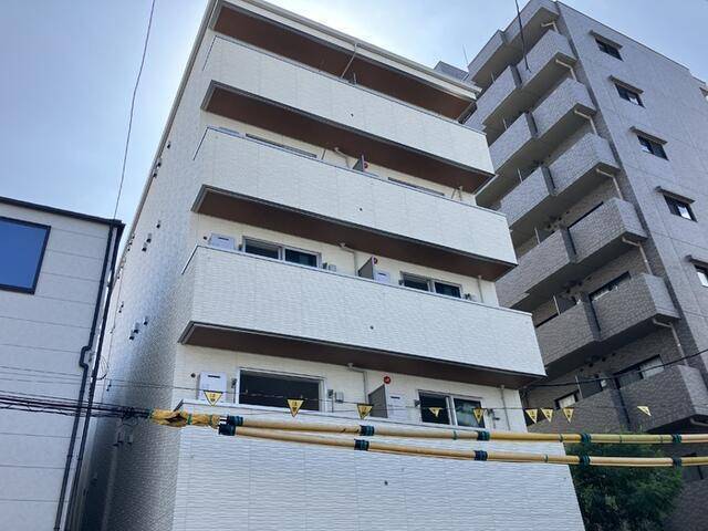 建物外観　外観タイル張りです
