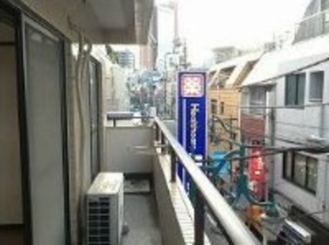 バルコニー