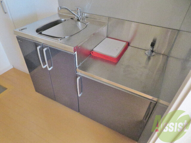 キッチン　キッチンは２口コンロが置けます。調理が楽しくなりそうですね。