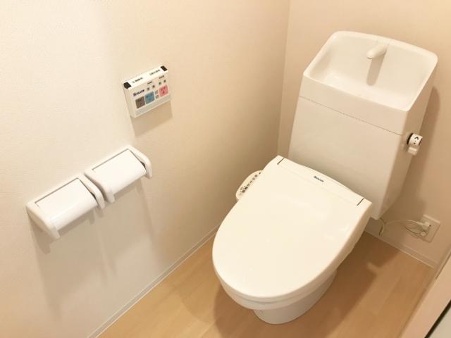 トイレ　シャワー付トイレ