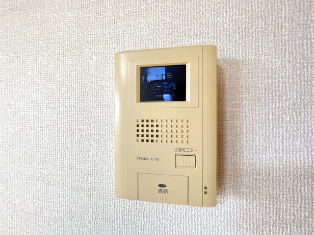 セキュリティ　※左右反転・別室の写真になります。
