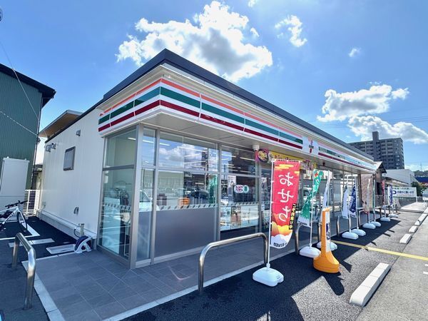 コンビニ　セブンイレブン米子昭和町店（コンビニ）まで600m