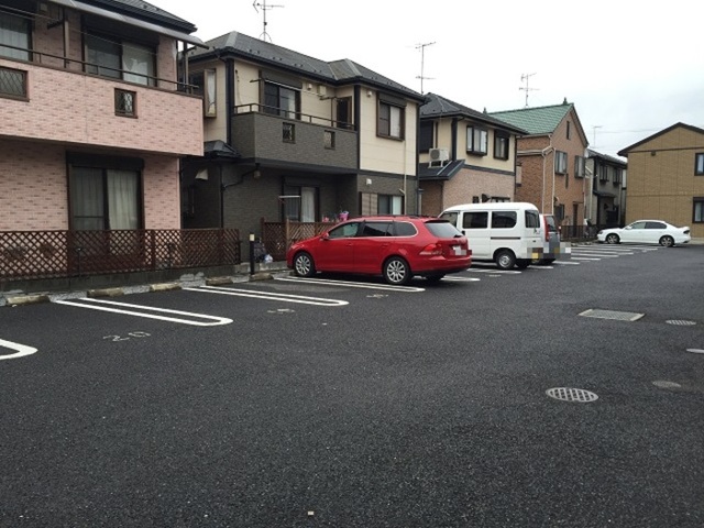 駐車場　駐車場