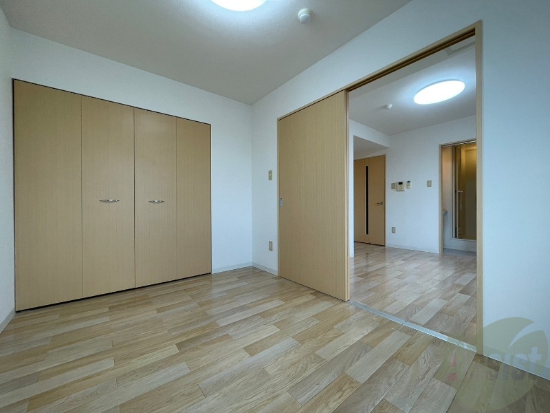 居室・リビング　広くてキレイなお部屋が広がっていて、充実した生活が送れそう。