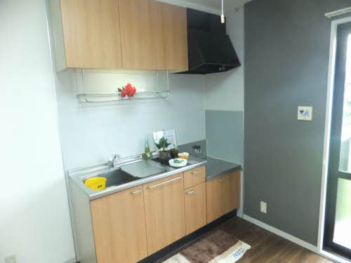 キッチン　同間取り別部屋写真です。