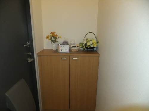 玄関　同間取り別部屋写真です。