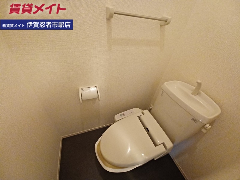 トイレ　反転タイプ参考写真