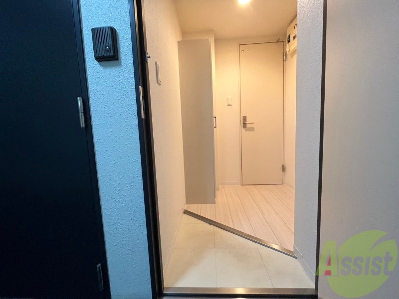 玄関　玄関の様子です。明るい印象ですね。気分もあがりそう。