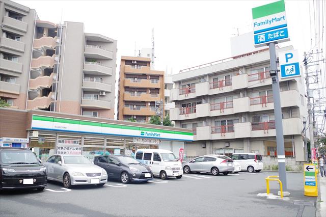 コンビニ　ファミリーマート 松山金沢文庫店（コンビニ）まで625m