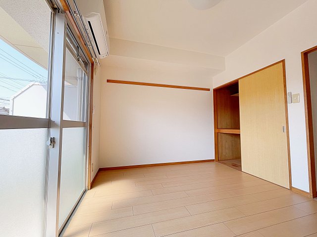 名鉄名古屋本線 本星崎駅 徒歩5分 7階建 築34年の居間写真