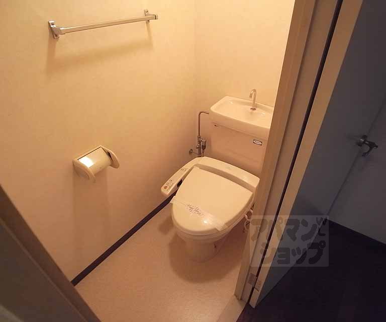 シャンパーニュ四条のトイレ写真