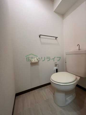 トイレ　※参考写真です。別部屋になります。