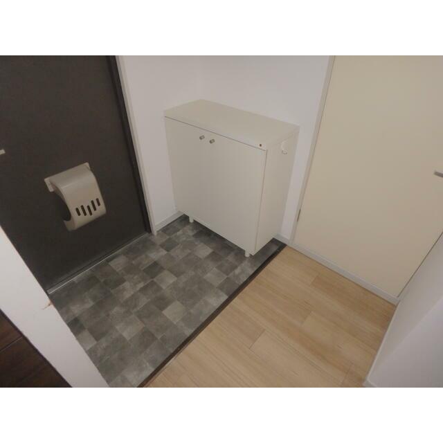 ファミール石井の玄関写真