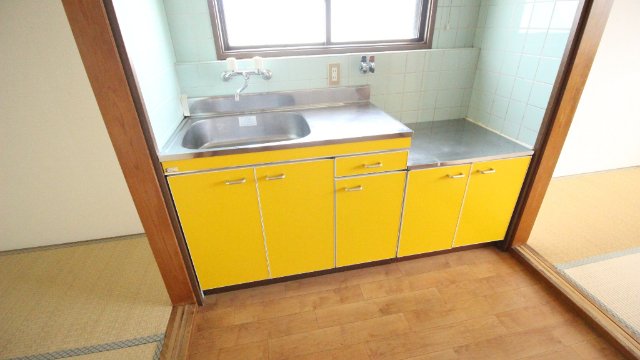 地下鉄今里筋線 清水駅 徒歩1分 5階建 築37年のキッチン写真